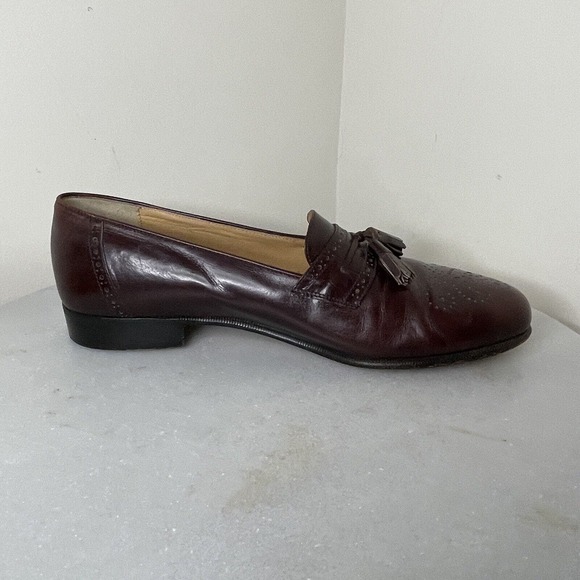 Salvatore Ferragamo Brogue Burgundy Brown Leather Tassle Loafer Shoes Men 8.5 D main image 8